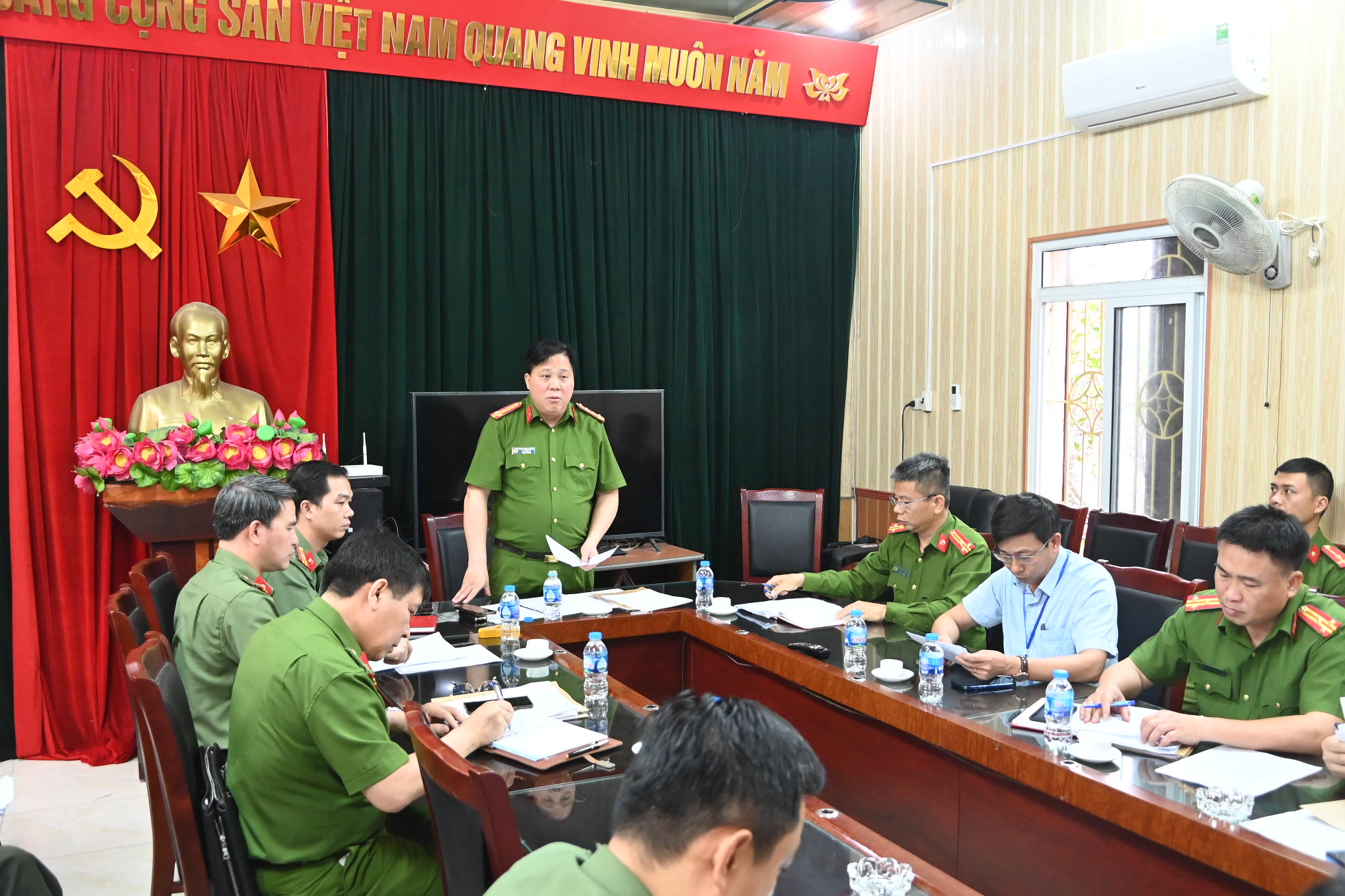 Lãnh đạo Công an thành phố kiểm tra việc thực hiện Đề án 06 của Chính phủ tại huyện An Dương